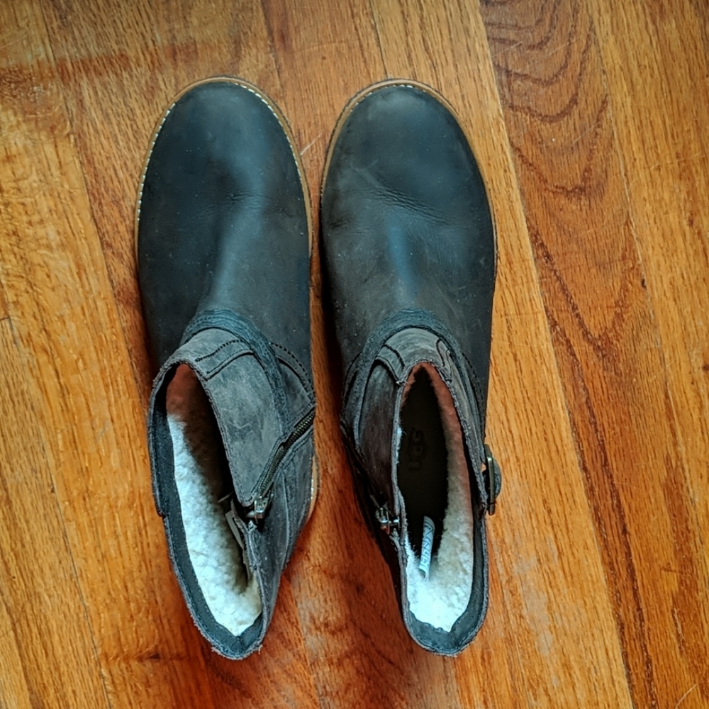 UGG boots, excellent condition
